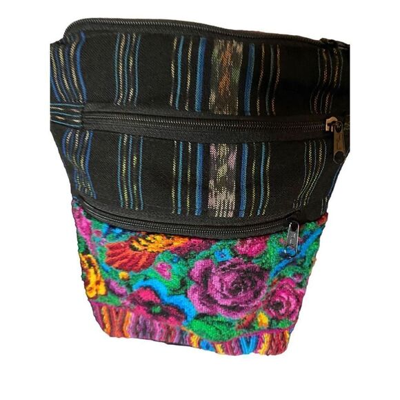 BoHo, beautiful, small floral embroidered Crossbody bag - Picture 4 of 9